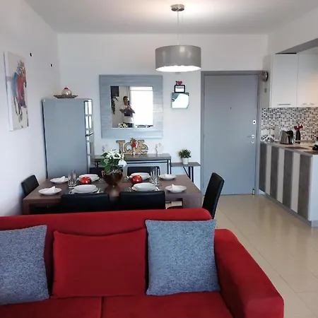 Amazing Sea Place * Limasol